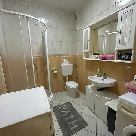 Luka Apartment
